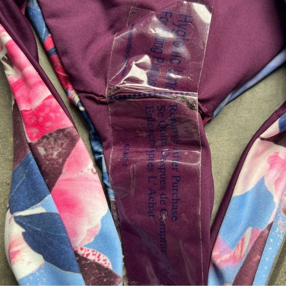 Becca Floral Orchid Bloom Front Twist Bikini Bottom Size XS NWT - Picture 8 of 9